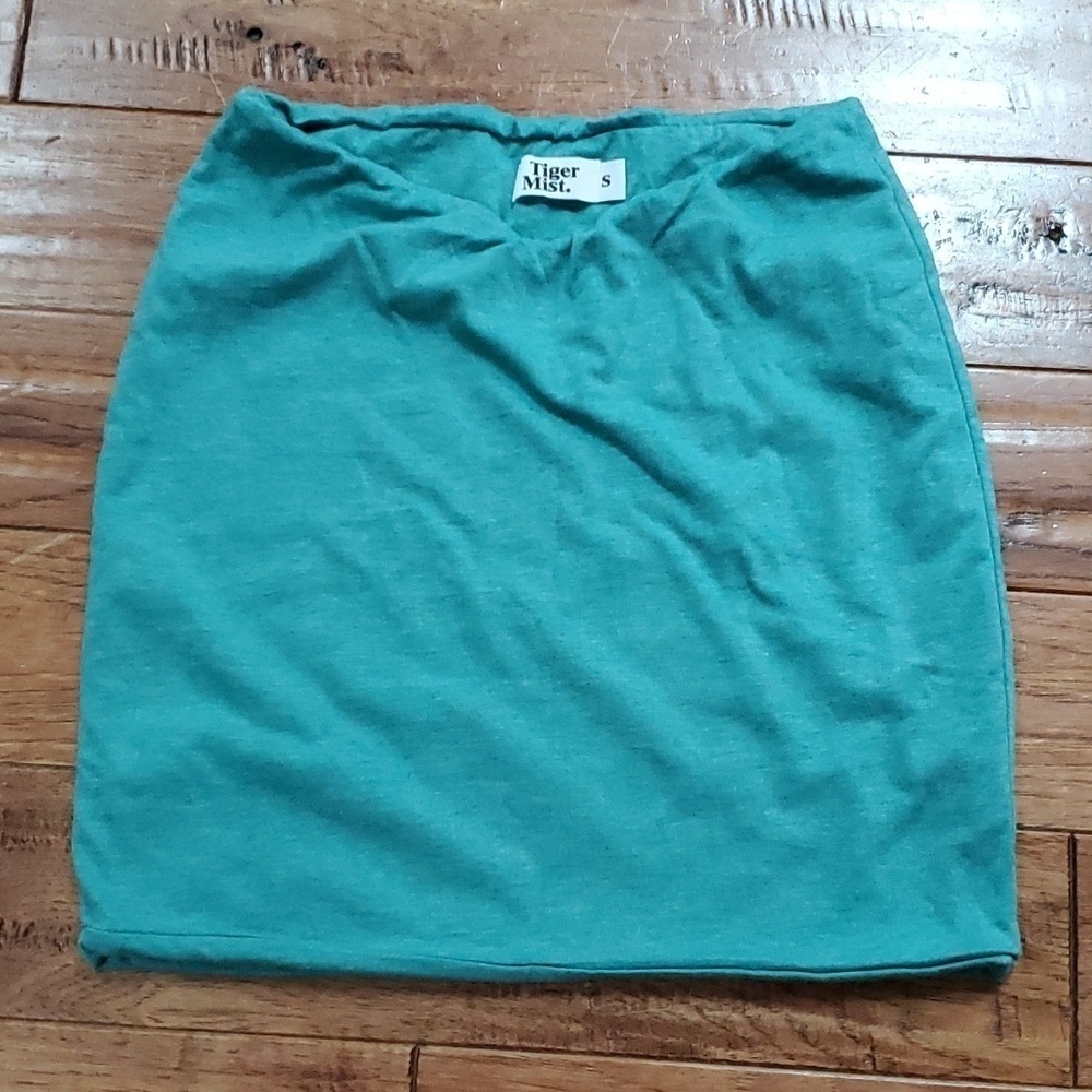 Tiger Mist. Sea foam green tube top